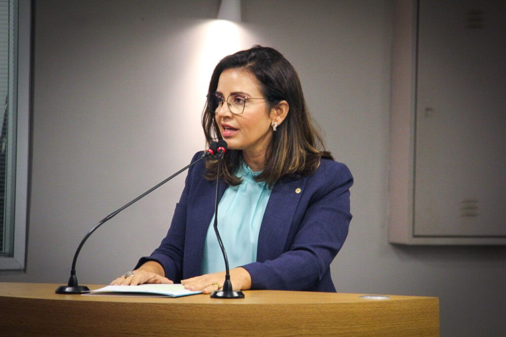 DEFINIÇÕESPollyanna não descarta disputa pelo Governo da Paraíba e reforça liderança de João