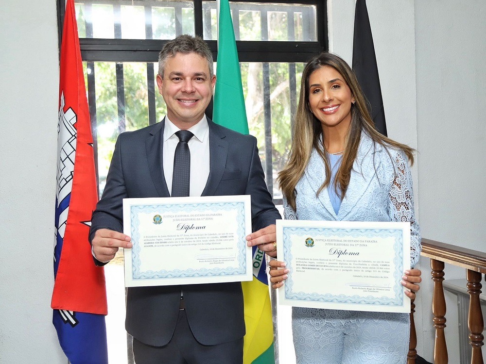 DECISÃOJustiça Eleitoral cassa mandatos do prefeito e vice de Cabedelo por abuso de poder e compra de votos