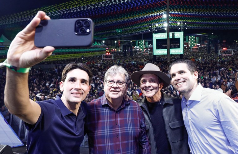 R$ 54 milhõesGovernador participa do São João de Patos e destaca investimentos nas festas juninas na PB