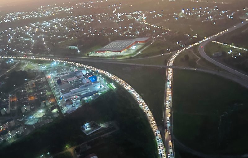 SENTIDO CAMPINA/JPBR-230 registra lentidão quilométrica pós-feriado de São João