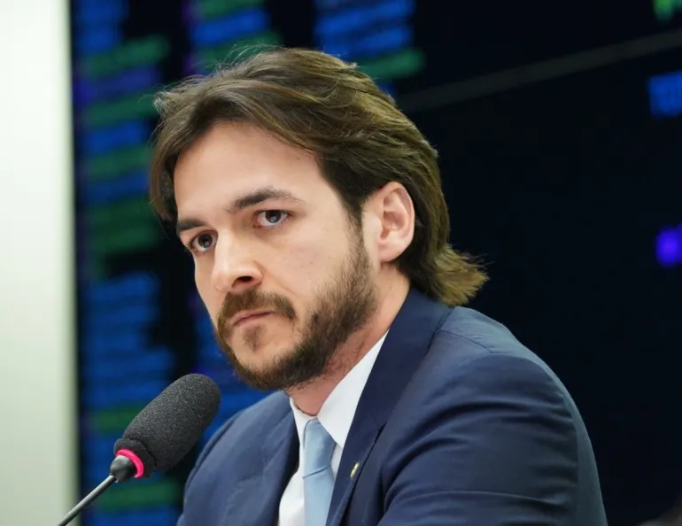 SINAIS: Pedro Cunha Lima admite avanço em diálogo com Cícero Lucena