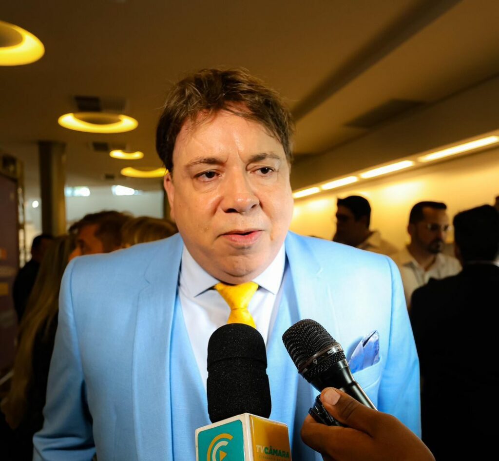 SUPOSTO ATENTADOCarro de vereador de João Pessoa é alvejado a tiros na BR-230