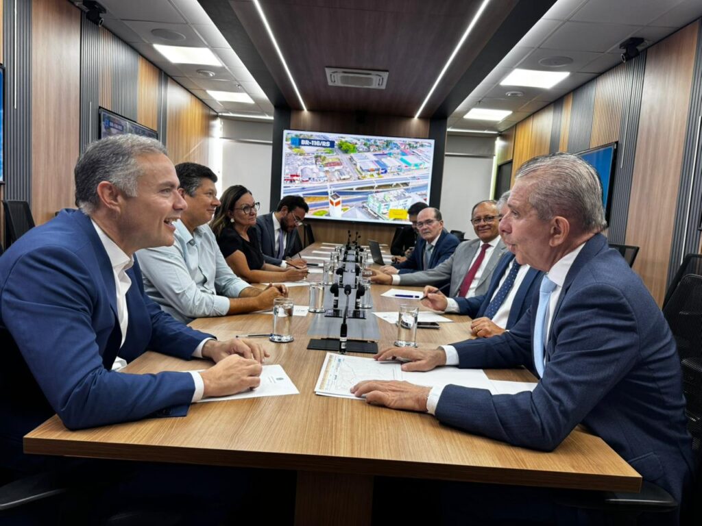 BOA NOTICÍAMinistro garante início das obras da Alça Norte de Patos ainda este ano