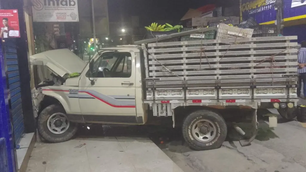 JUSTIÇAHomem reage a assalto, atropela e mata suspeito em Lagoa Seca