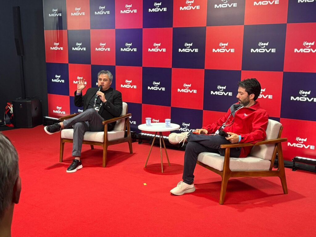 DESTAQUE“Empreender no Brasil é ser herói da resistência”, diz Efraim no maior evento de restaurantes da América Latina