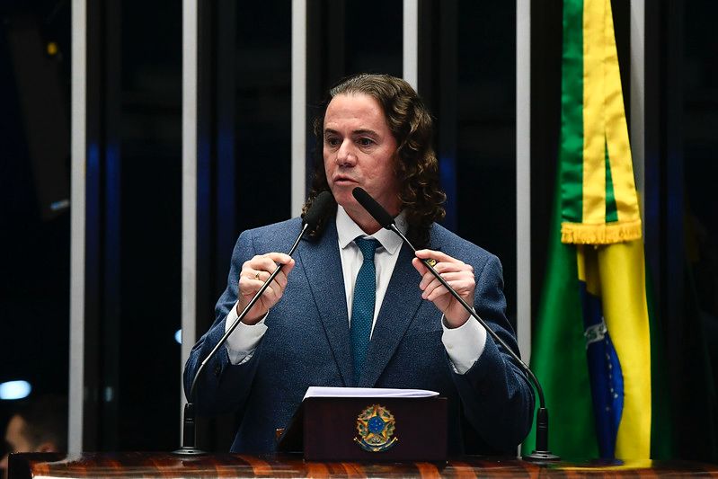 ATOS GOLPISTASVeneziano anuncia pedido de vista e pode adiar para 2026 análise do projeto que reduz penas