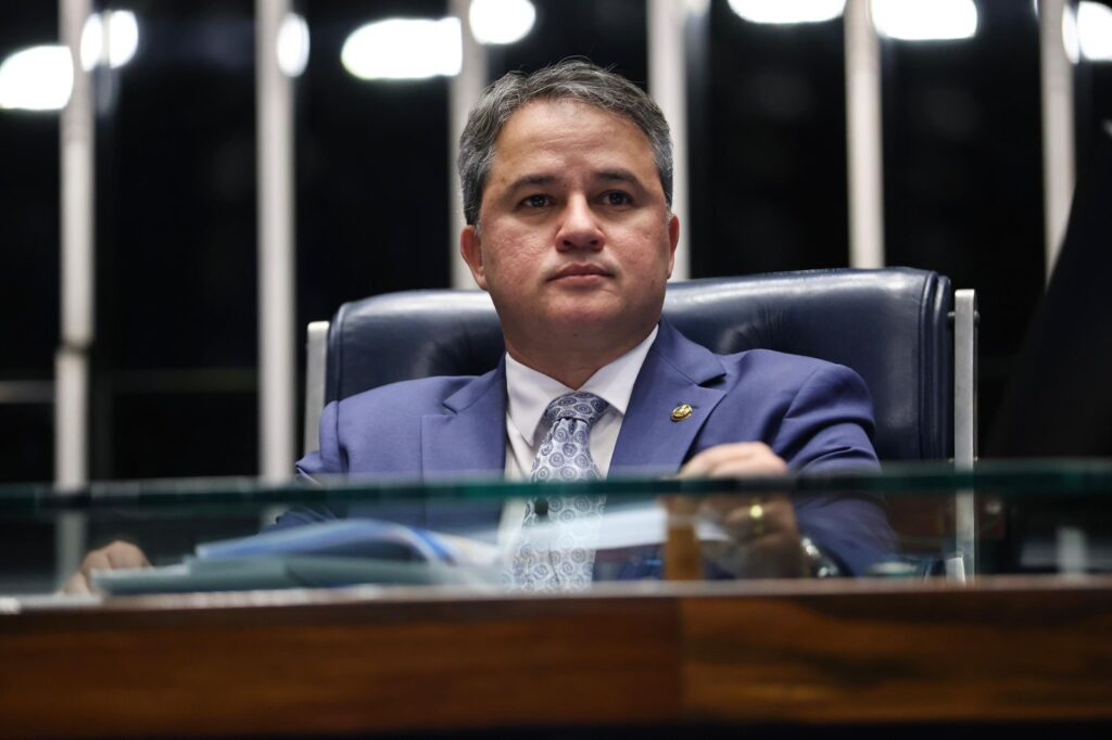 DESTAQUE NACIONAL“Combater sonegação é respeitar e apoiar quem produz”, diz Efraim