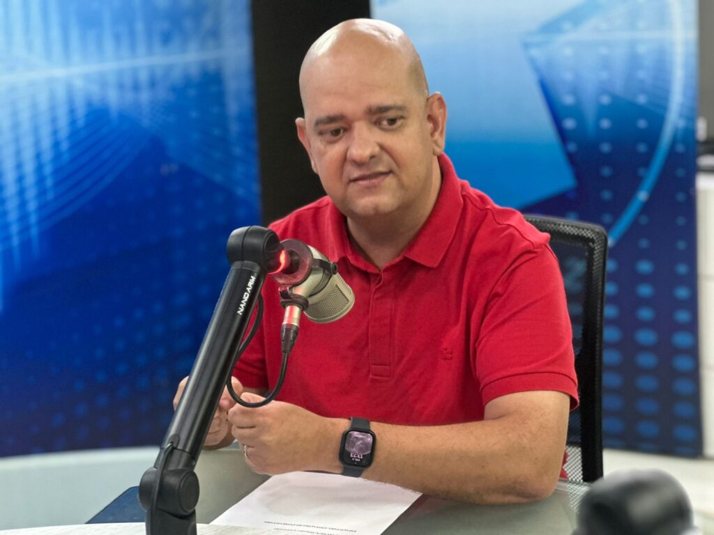 IMPASSE NO GOVERNOBruno Farias sobe o tom e pede respeito de Tibério ao prefeito Cícero
