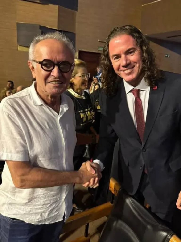 ARTICULAÇÃOAo lado de Veneziano, Cícero Lucena recebe apoio do prefeito de Sobrado e reforça projeto político