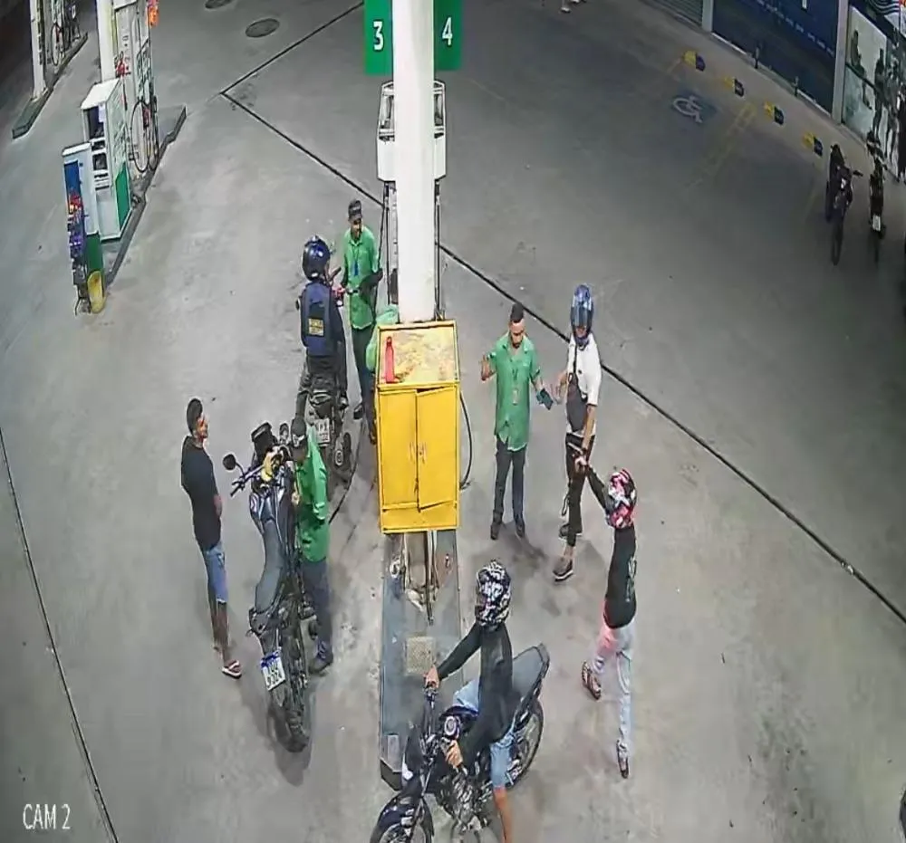 AÇÃO CRIMINOSAPosto de combustíveis é assaltado por dupla armada no bairro Colinas do Sul, em João Pessoa