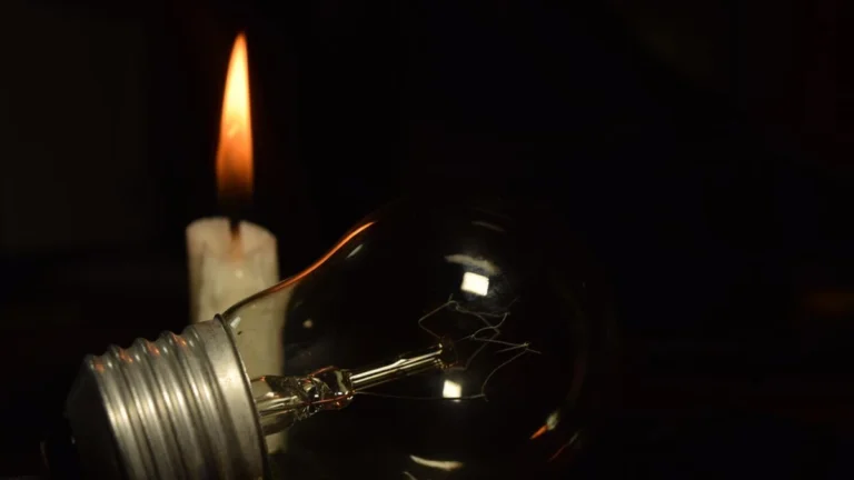 FALHA ELÉTRICAApagão nacional atinge 58 municípios da Paraíba; Energisa confirma normalização