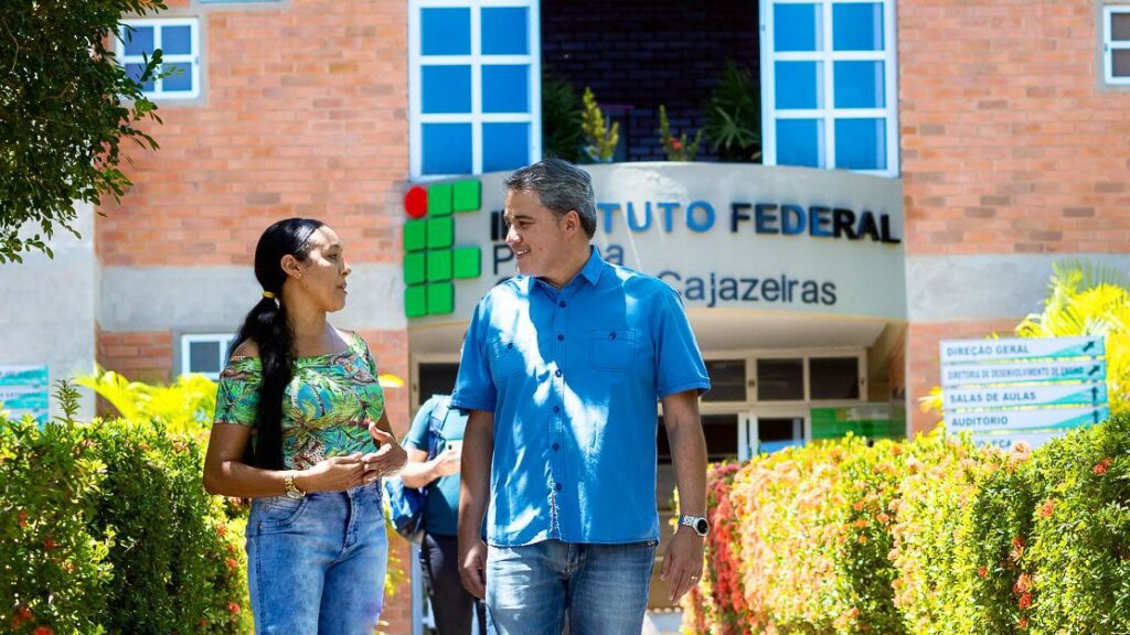 📘 EDUCAÇÃO TÉCNICAEfraim Filho celebra 116 anos do IFPB e reforça compromisso com a educação técnica na Paraíba