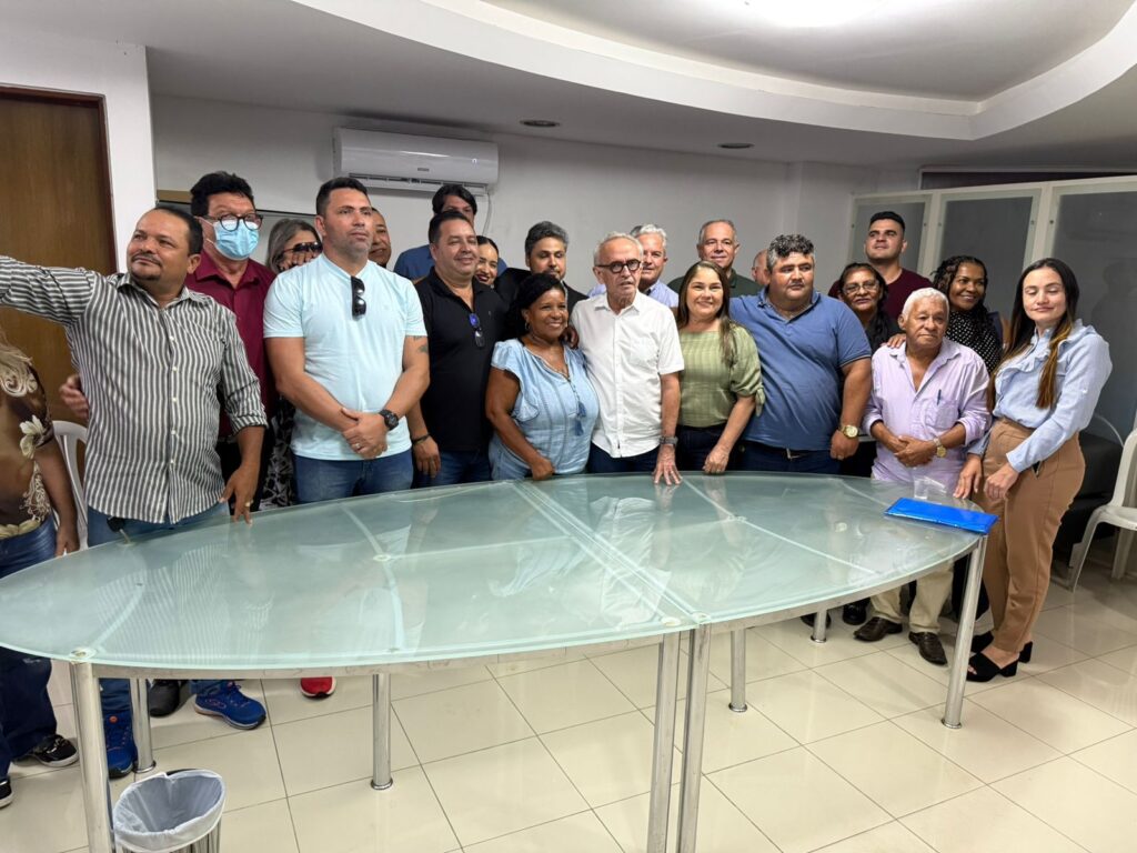 DIVISÃORacha no Solidariedade: suplentes rompem com Eduardo Carneiro e declaram apoio a Cícero Lucena