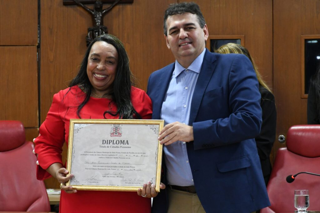Ana Francisca Pessoa de Moura recebe o Título de Cidadã Pessoense