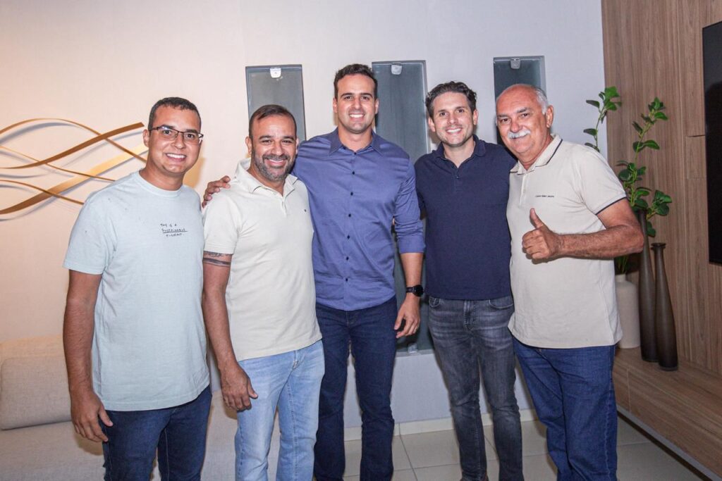 Com apoio da cúpula do Republicanos, Zezé coloca o bloco nas ruas e mira representação do Vale do Sabugi na ALPB