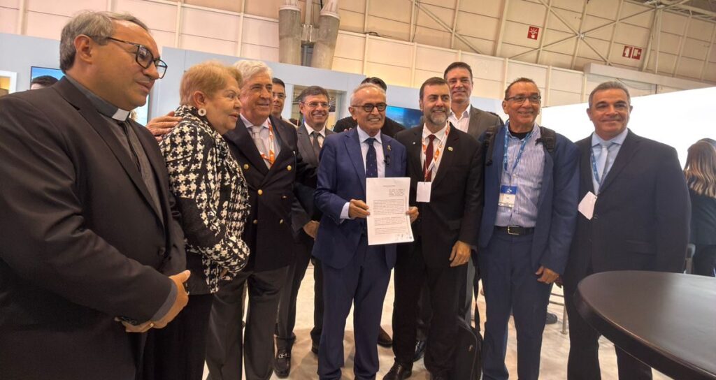 Em Portugal, prefeito Cícero Lucena formaliza acordo para instalação do Vila Galé no Centro Histórico de João Pessoa