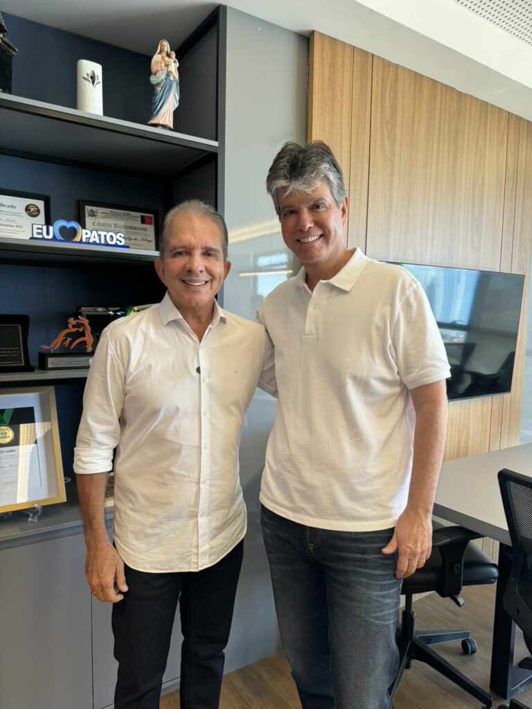 ELEIÇÕES 2026Ruy declara voto em Nabor e fortalece pré-candidatura ao Senado na Paraíba