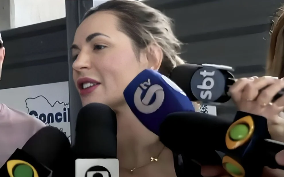 NOVA FASEDeolane é presa em operação contra lavagem de dinheiro e investigação cita elo com integrantes do PCC