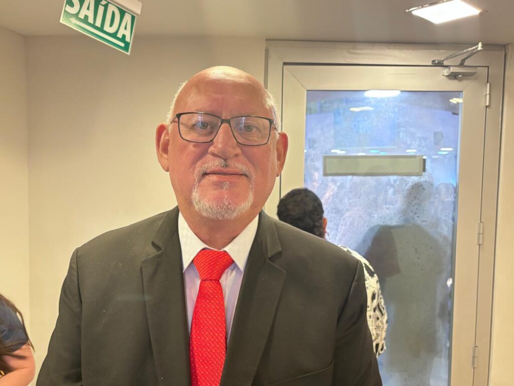 PRESSÃOMarcos Henrique diz que PT deve seguir orientação de Lula e apoiar nomes do presidente ao Senado PRESSÃOMarcos Henrique diz que PT deve seguir orientação de Lula e apoiar nomes do presidente ao Senado