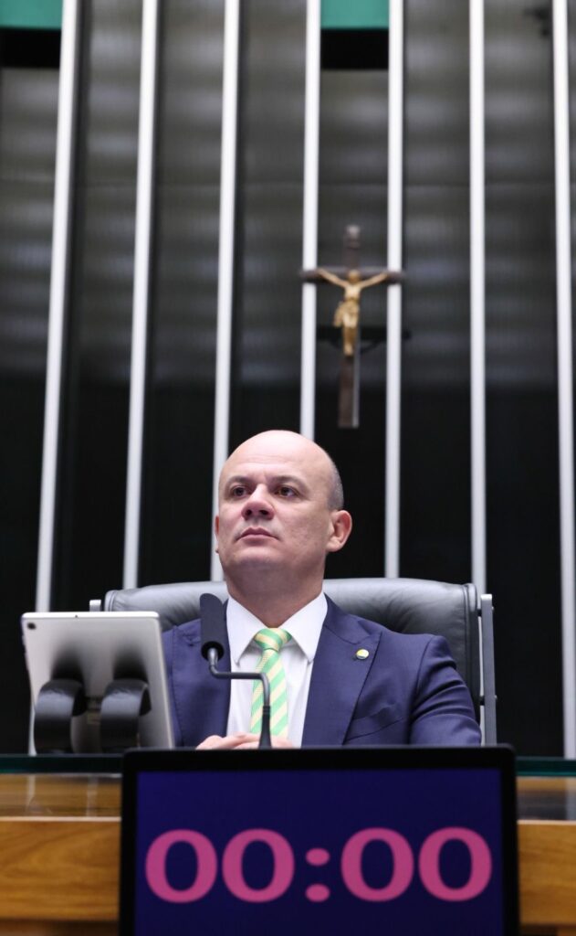 LÍDER DA OPOSIÇÃODestaque nacional: Cabo Gilberto integra lista de parlamentares em ascensão do DIAP em 2026 LÍDER DA OPOSIÇÃODestaque nacional: Cabo Gilberto integra lista de parlamentares em ascensão do DIAP em 2026