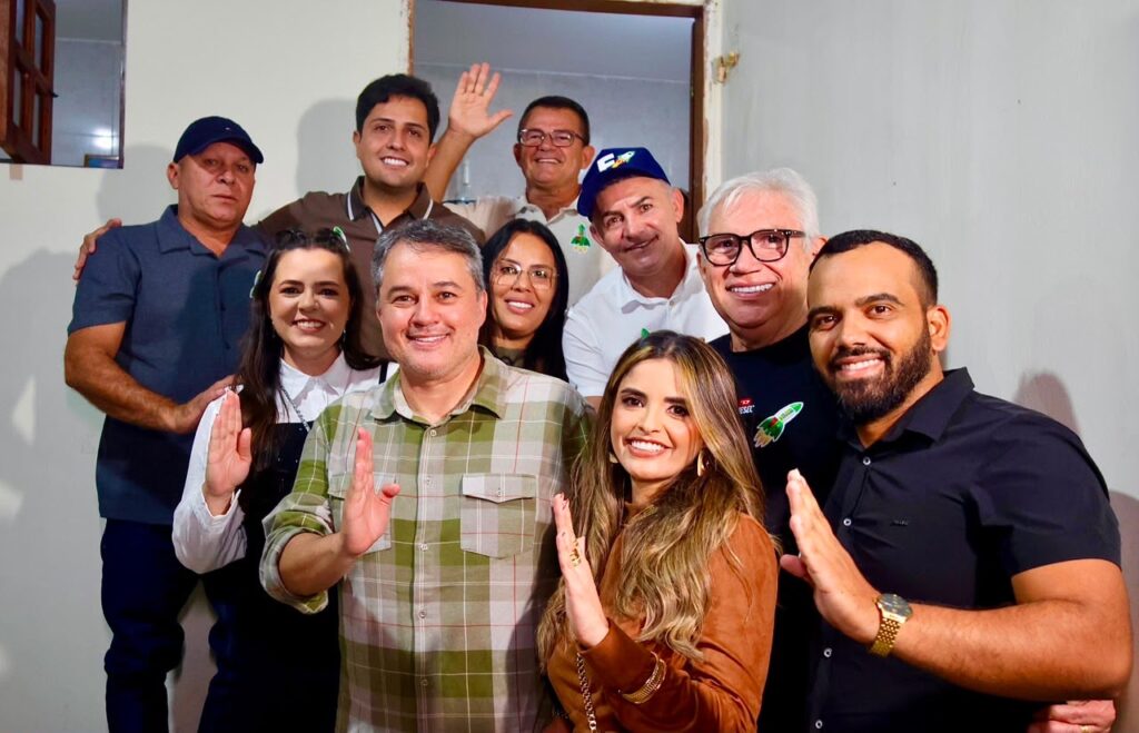 ELEIÇÕES 2026Efraim amplia base no Seridó e recebe apoio do prefeito Tota Guedes e de lideranças de Pedra Lavrada ELEIÇÕES 2026Efraim amplia base no Seridó e recebe apoio do prefeito Tota Guedes e de lideranças de Pedra Lavrada