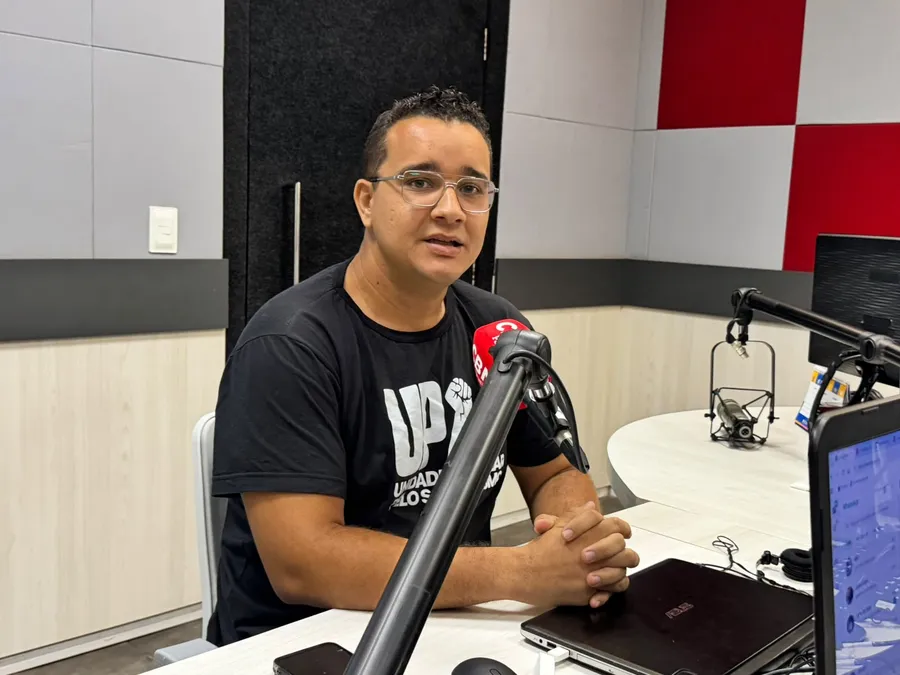 ELEIÇÕES 2026“Nem Lula, nem Bolsonaro”: Yuri Ezequiel rejeita polarização e propõe quebra de oligarquias na Paraíba ELEIÇÕES 2026“Nem Lula, nem Bolsonaro”: Yuri Ezequiel rejeita polarização e propõe quebra de oligarquias na Paraíba
