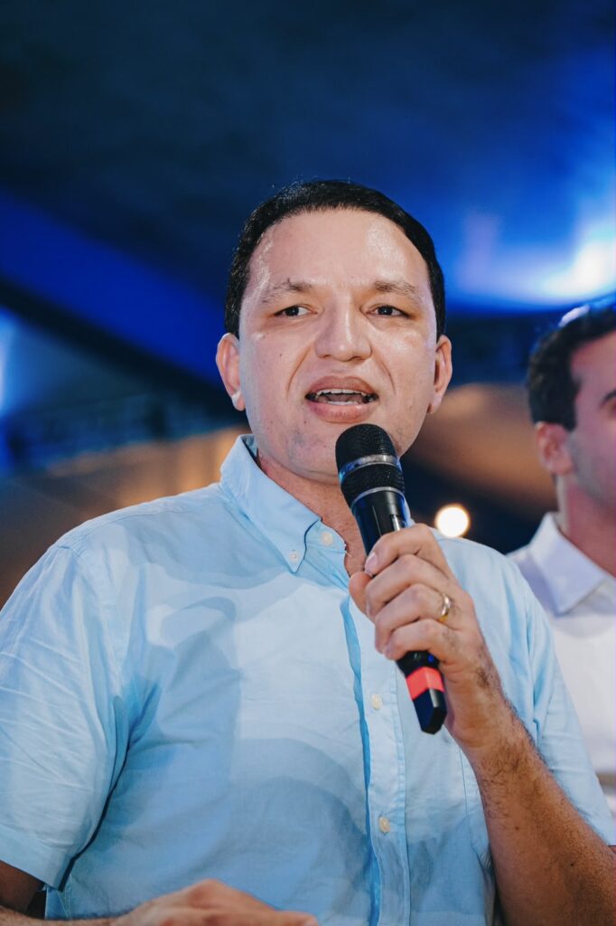REBATE DURONa ponta do lápis: secretário rebate oposição e acusa uso da Educação como jogo político eleitoral REBATE DURONa ponta do lápis: secretário rebate oposição e acusa uso da Educação como jogo político eleitoral