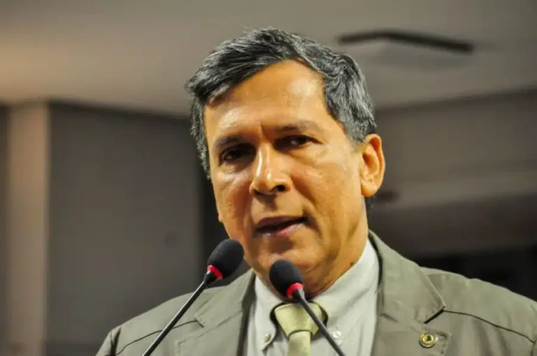 Barbosa diz que falta de apoio de Gervásio pesou em projeto para Câmara: “Desequilibra muito”
