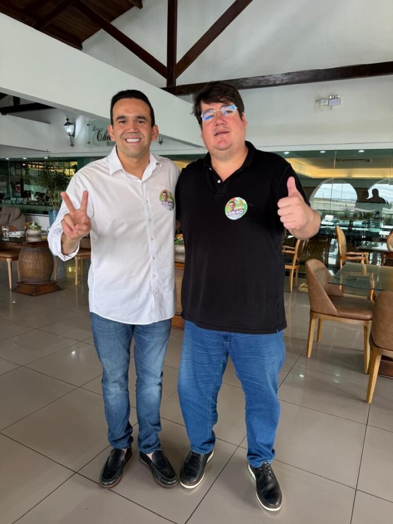 Doutor Jhony amplia base no Cariri e recebe apoio do vice-prefeito de Serra Branca