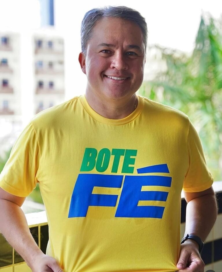 Efraim mira eleitor fora da direita e aposta em discurso sem rótulos para ampliar votos na Paraíba