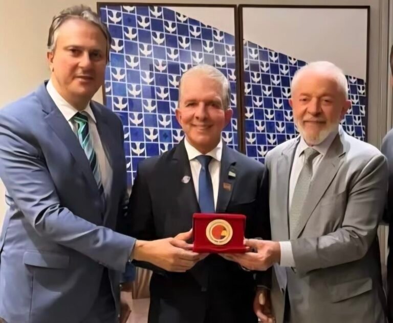 Com Lula no guia eleitoral, Nabor destaca avanços na educação de Patos e promete ampliar investimentos no Senado