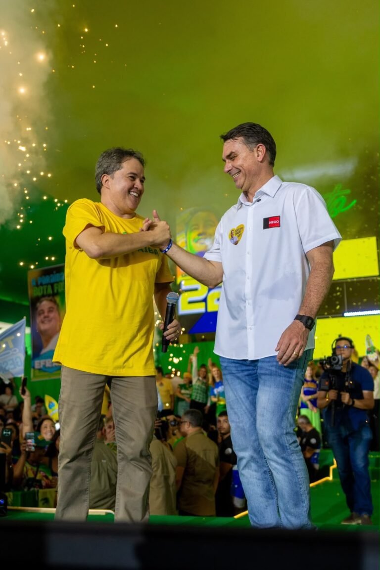 Efraim divulga local de votação e reafirma apoio a Flávio: “Chegou a hora” Efraim divulga local de votação e reafirma apoio a Flávio: “Chegou a hora”